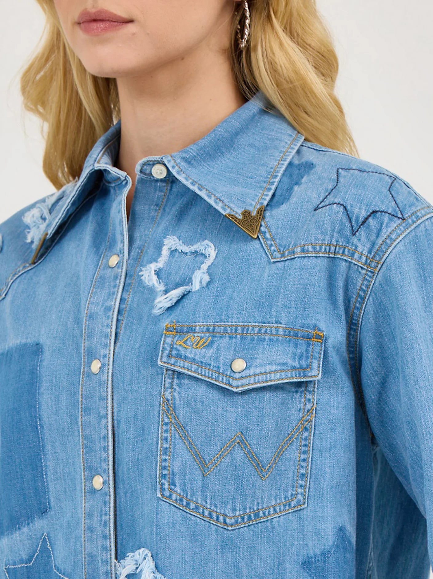 Wrangler X Lainey Wilson LS Snap Denim Shirt Stardust