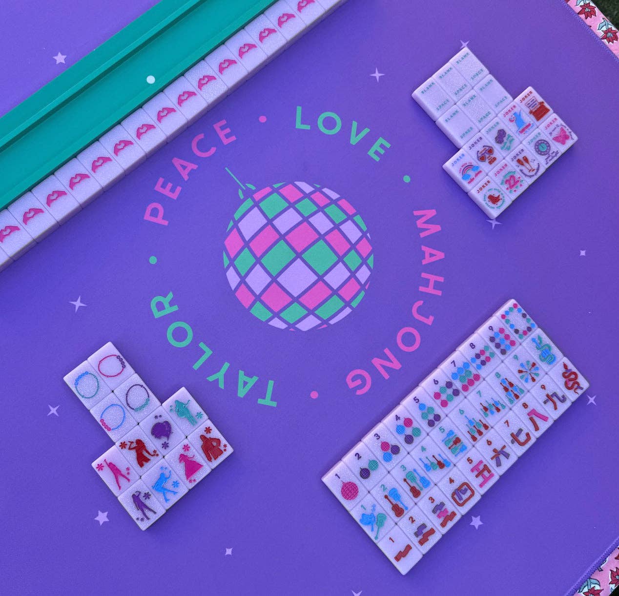 Peace Love Mahjong - Taylor's Tiles - Mahjong Set