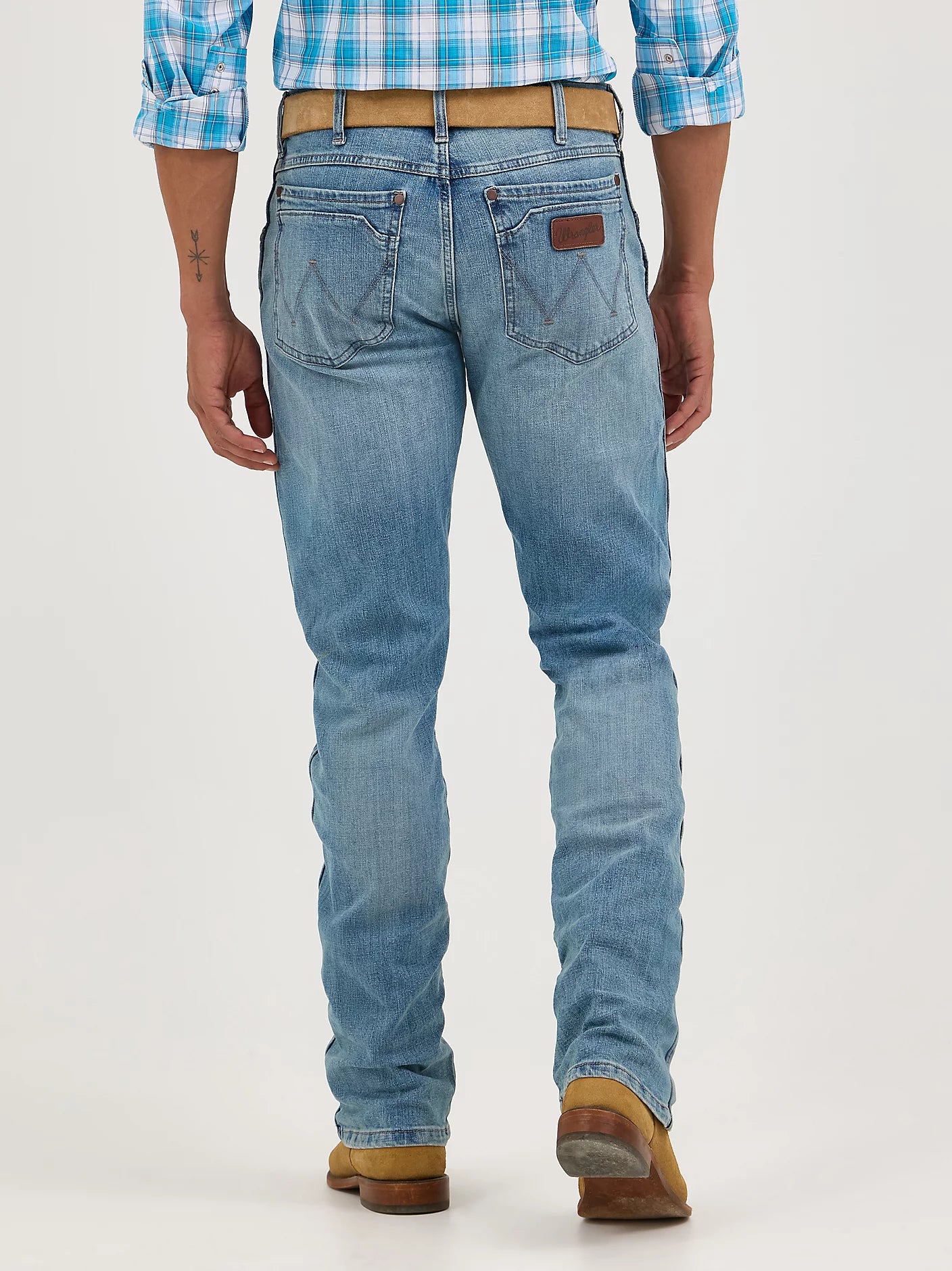 Men's Wrangler Retro® Slim Fit Straight Leg Jean