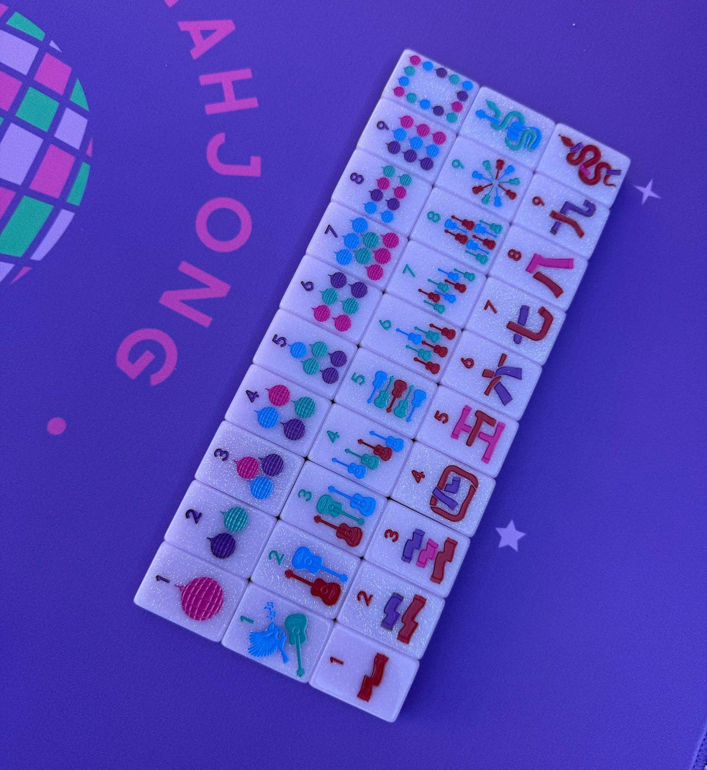Peace Love Mahjong - Taylor's Tiles - Mahjong Set