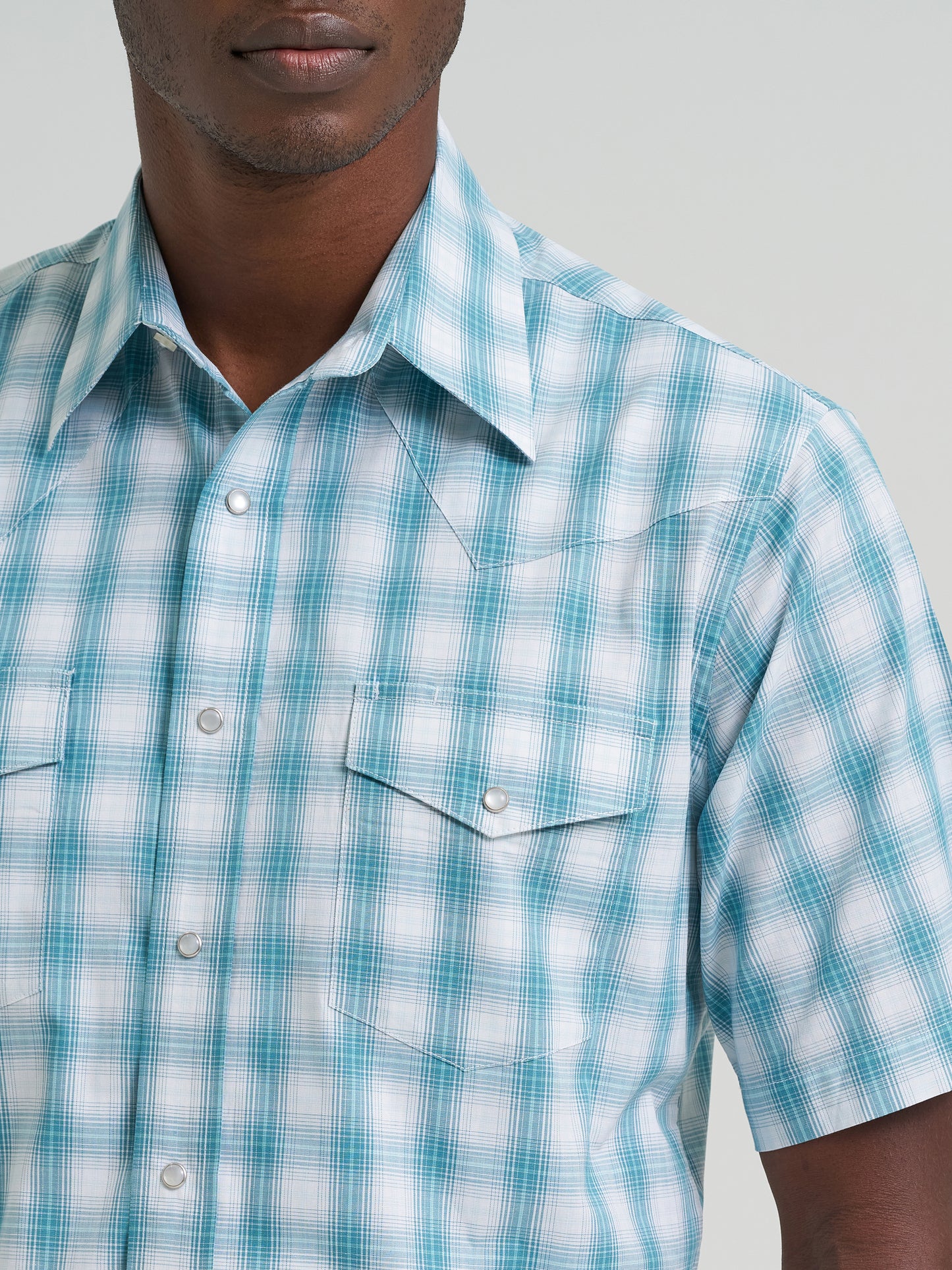 Wrangler Men’s Wrinkle Resist Western Snap Plaid Shirt
