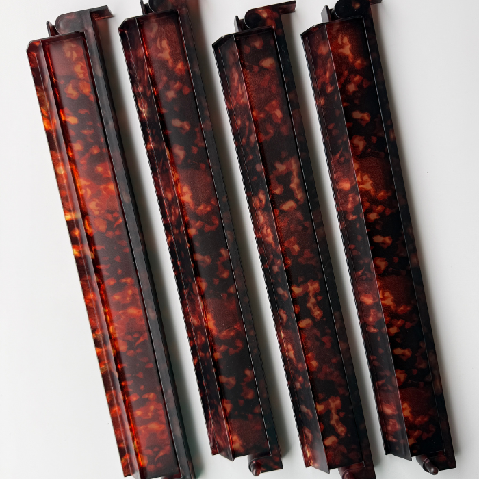 Mahjong Studios - Tortoise Shell Mahjong Rack & Pusher Set – Mahjong Accessory