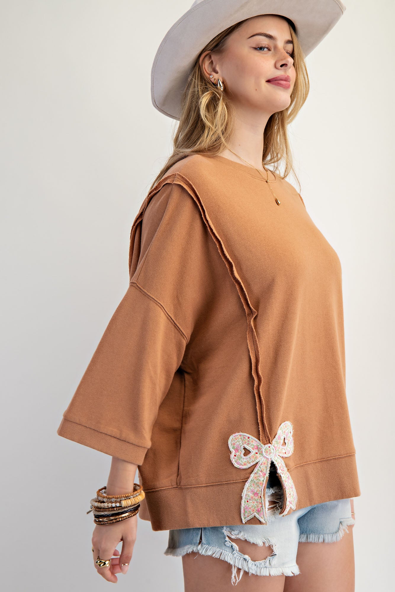 Easel 3/4 Sleeve Bow Top