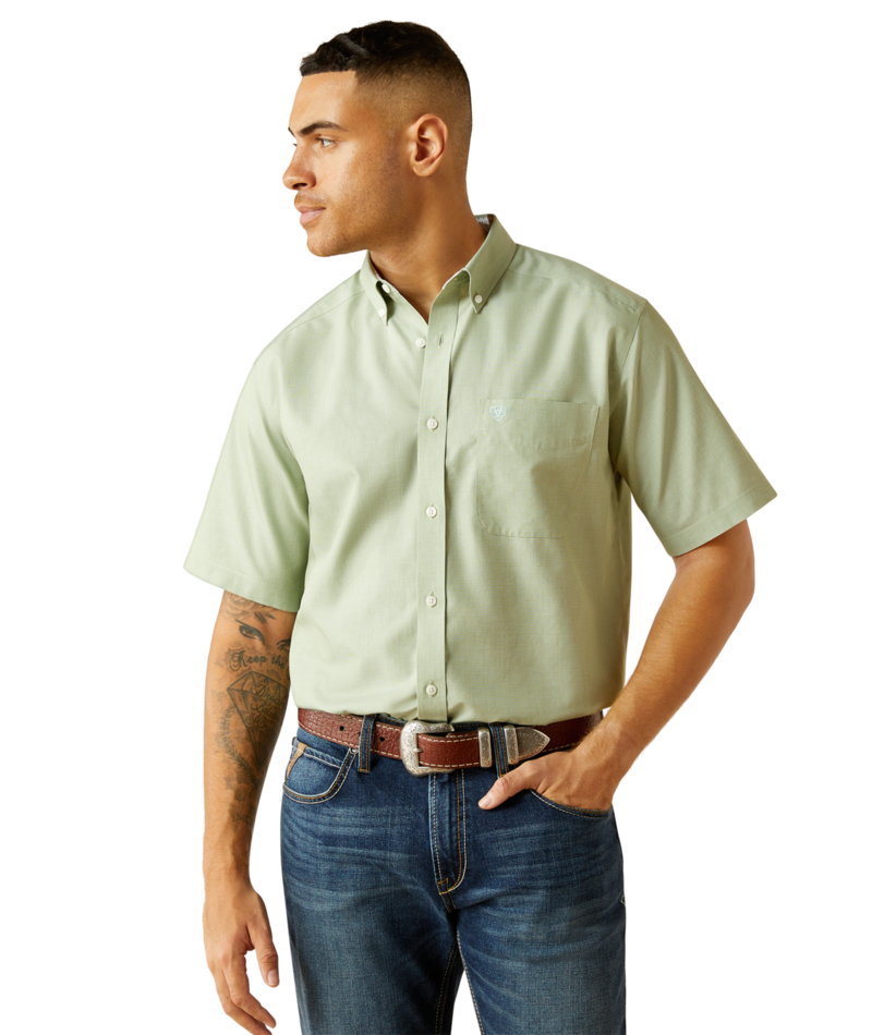 Ariat Wrinkle Free Solid Classic Fit Shirt Short Sleeve
