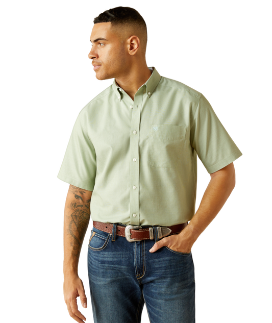 Ariat Wrinkle Free Solid Classic Fit Shirt Short Sleeve
