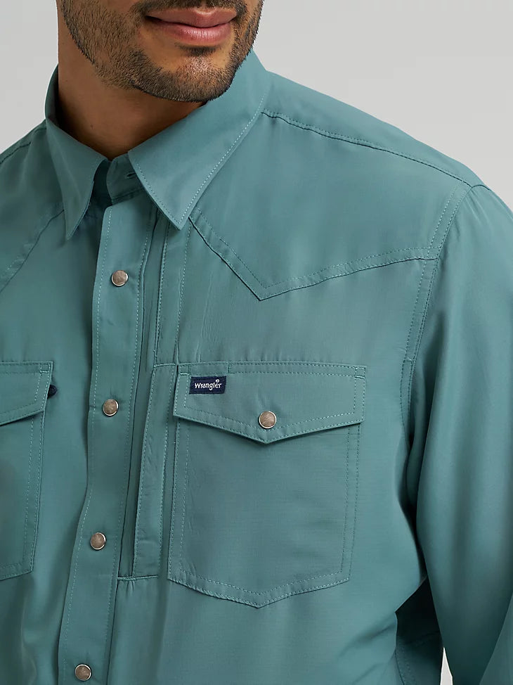 Wrangler Performance Long Sleeve Snap Shirt