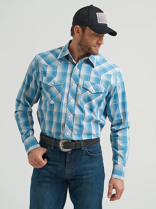 Wrangler Long Sleeve Two Pocket Western Snap Shirt