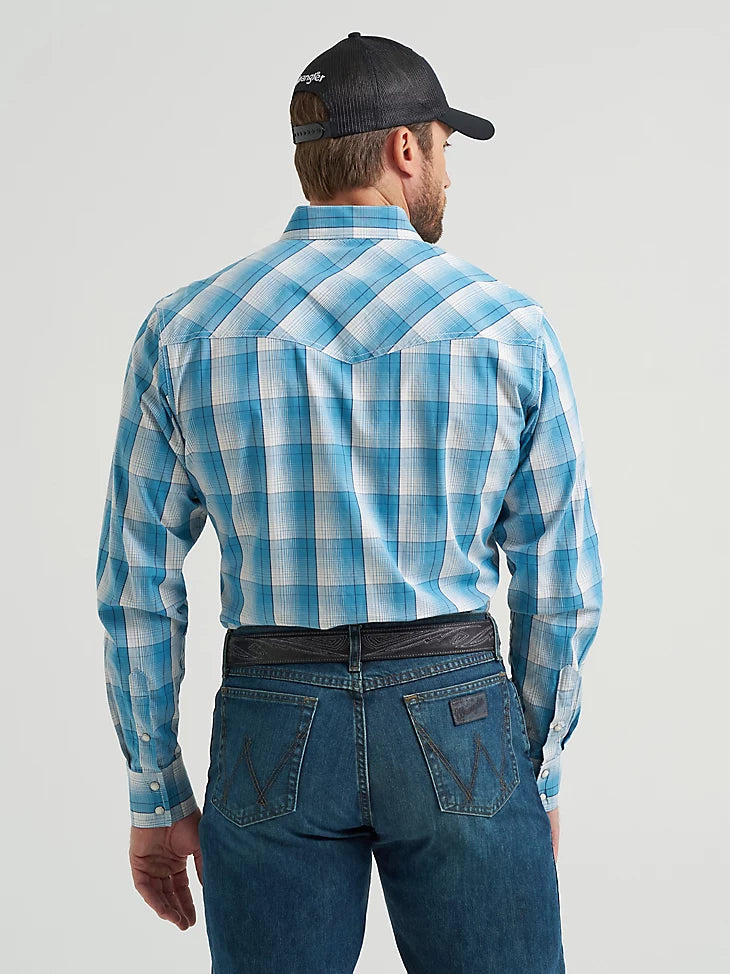 Wrangler Long Sleeve Two Pocket Western Snap Shirt